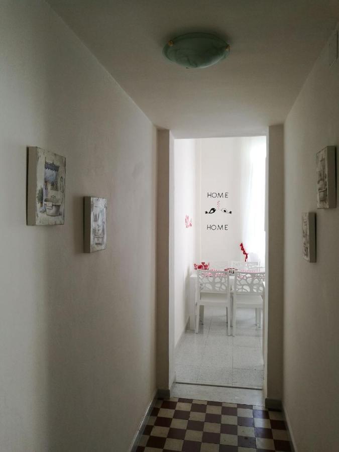 Appartamento Cuore Al Centro Di Tarento Exterior foto
