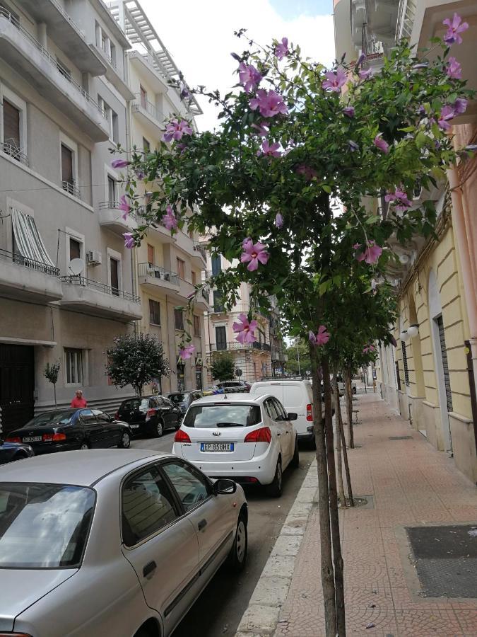 Appartamento Cuore Al Centro Di Tarento Exterior foto